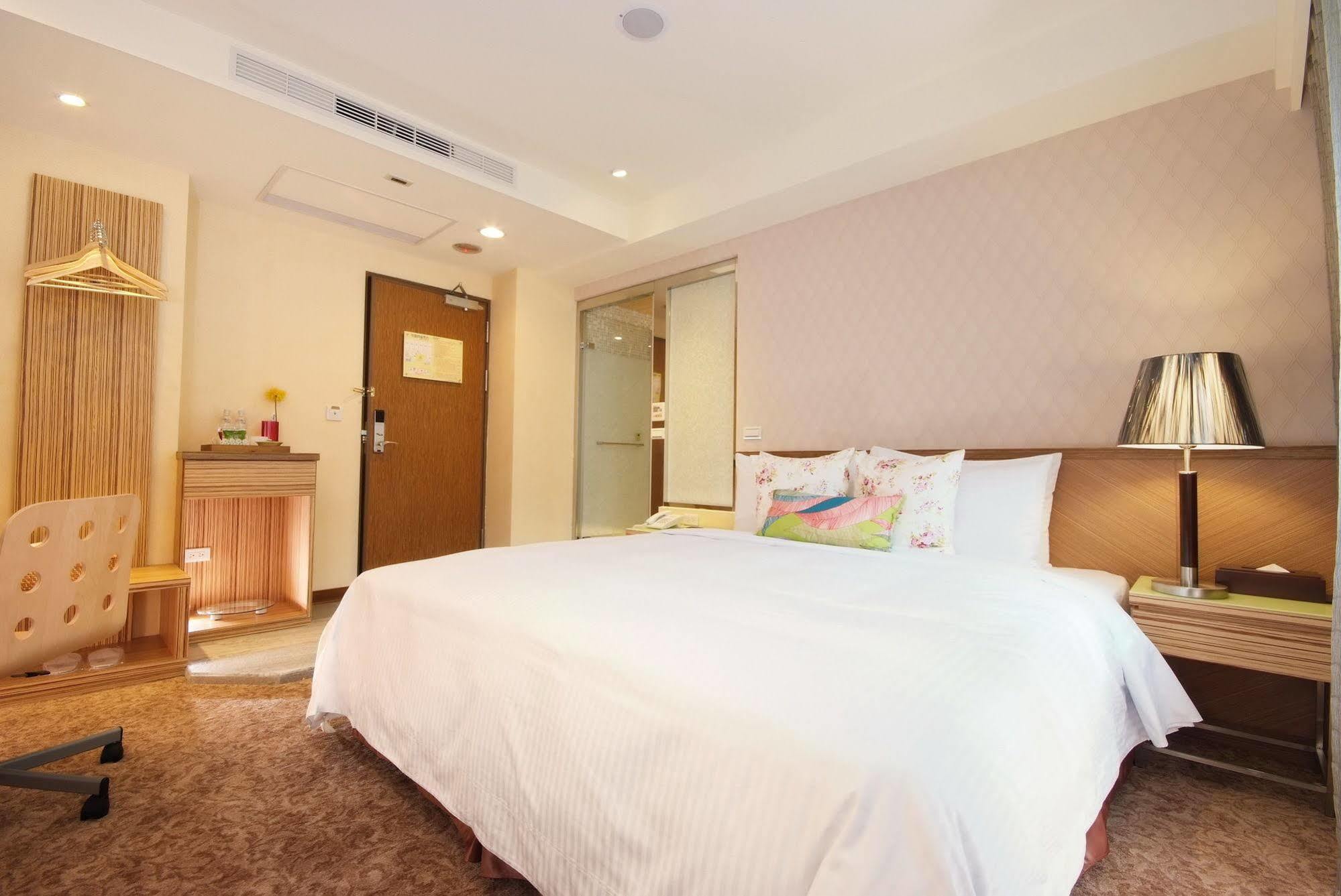 Nagahiro Hotel Тайбей Екстер'єр фото