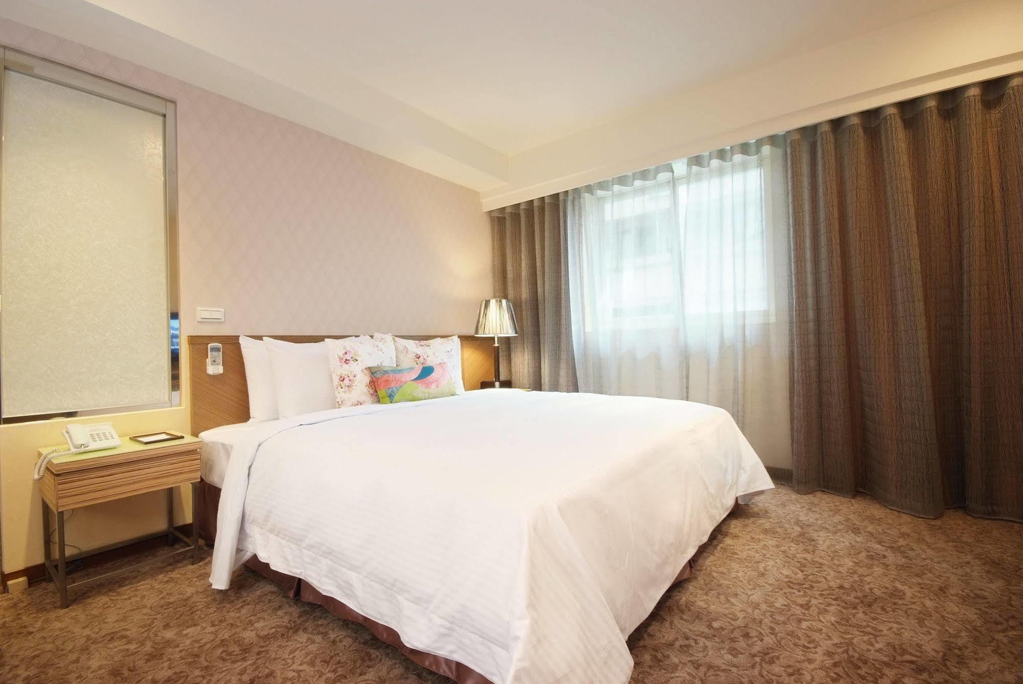 Nagahiro Hotel Тайбей Екстер'єр фото